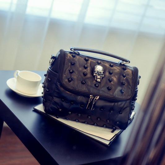 Women Messenger Bag Restoring Ancient Ways in Europe Single Buckle Lady Briefcase Leather