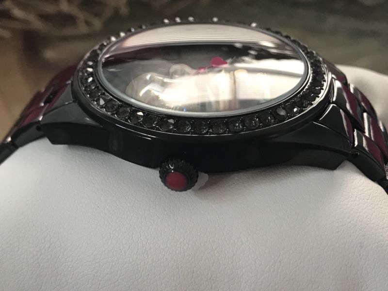 BETSEY JOHNSON BLACK ON BLACK SUGAR SKULL KING CRYSTAL/MOP WATCH