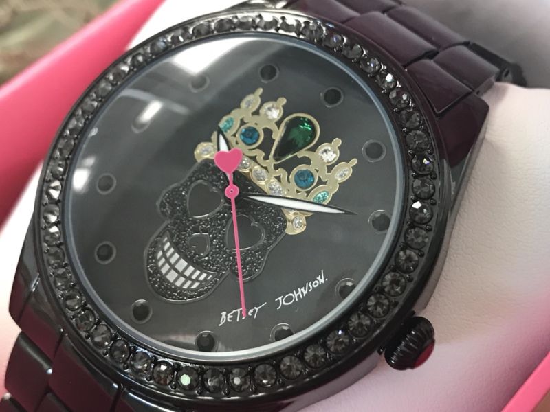 BETSEY JOHNSON BLACK ON BLACK SUGAR SKULL KING CRYSTAL/MOP WATCH