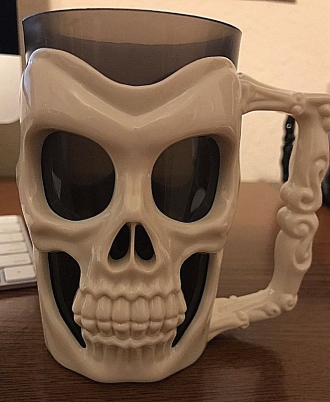 Plastic Skull Mug - Gothic Skull Mug - Pick Black or White NEW