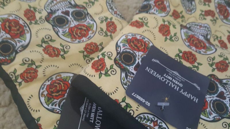 Sugar Skull Oven Mitts