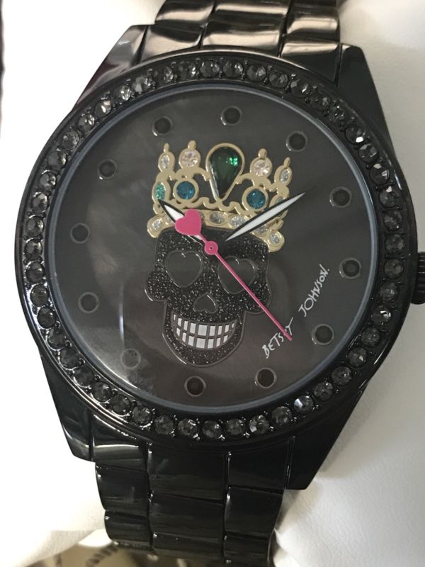 BETSEY JOHNSON BLACK ON BLACK SUGAR SKULL KING CRYSTAL/MOP WATCH