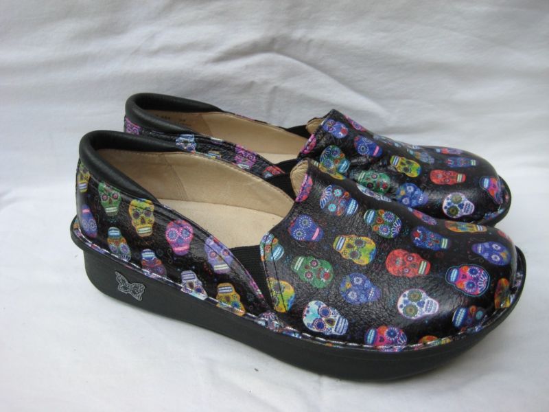 Women's Alegria "Debra"  Sugar Skulls patent leather shoes 39 (US 9)