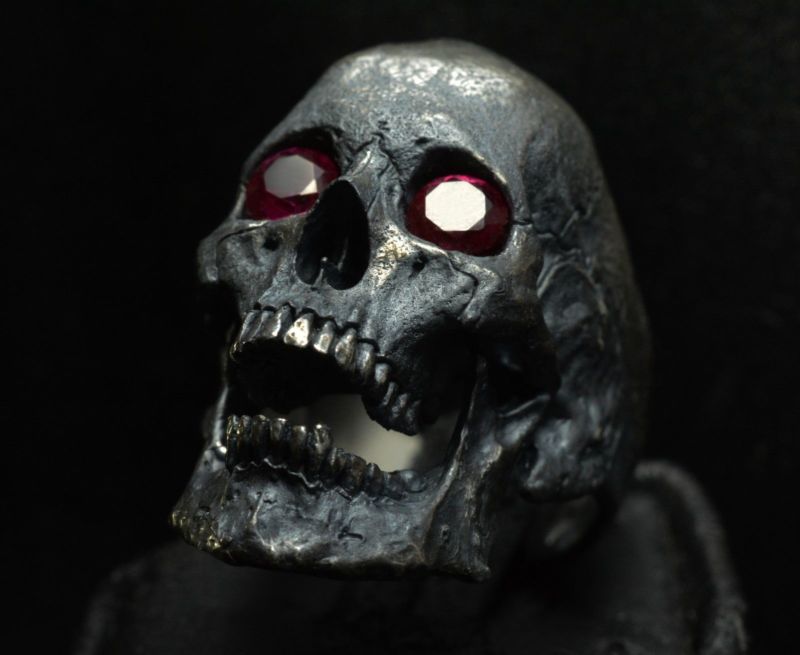 Into The Fire Jewelry - Skull ring Large open jaw with Rubies Men .925 Silver