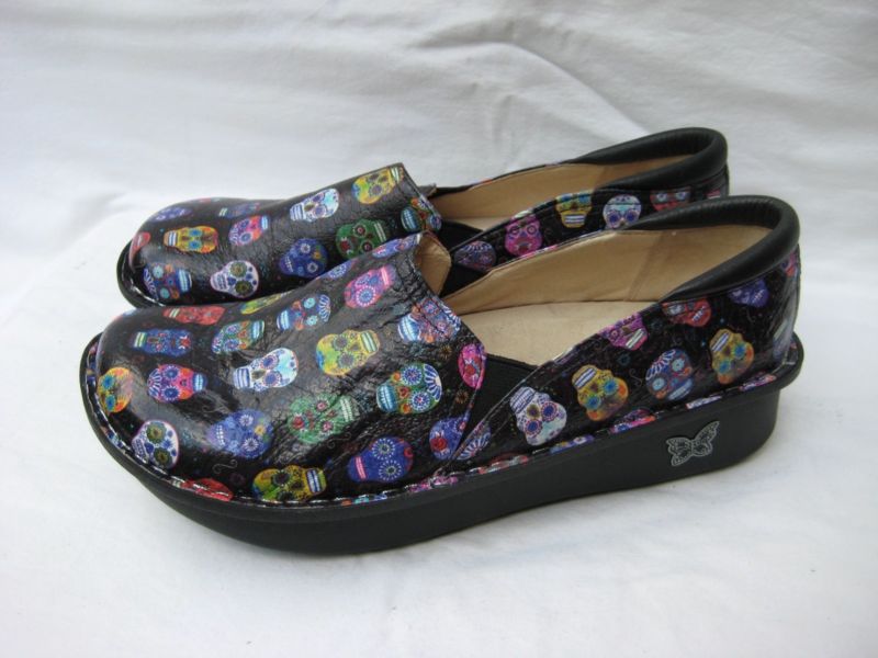 Women's Alegria "Debra"  Sugar Skulls patent leather shoes 39 (US 9)