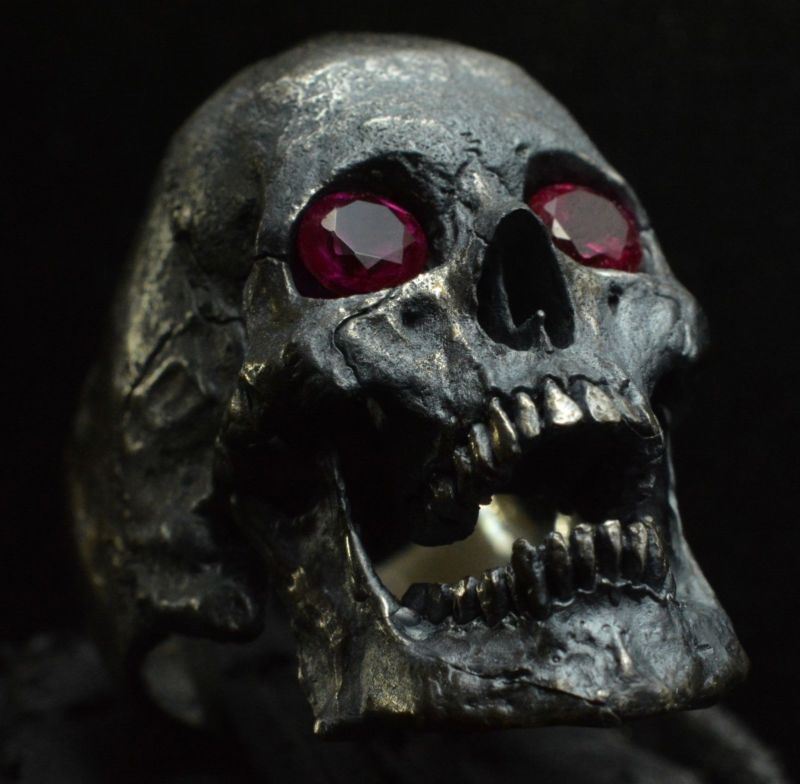 Into The Fire Jewelry - Skull ring Large open jaw with Rubies Men .925 Silver