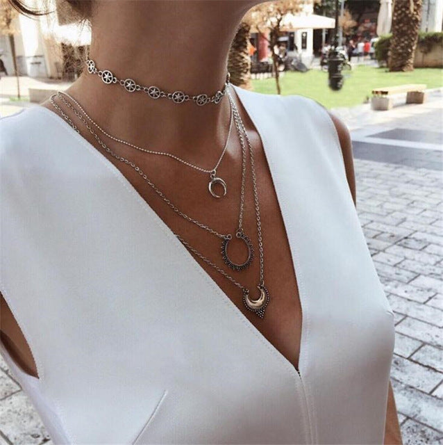 Vintage Bohemia Choker Necklace for Women Moon Elephant Chain Statement Necklace Pendant Fashion Jewelry Ethnic Collar
