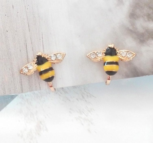 Multicolour Rhinestone Crystals Opal Butterfly Clip Earrings For Women Female Jewelry No Hole Ear Clips Earring Brincos ear cuff