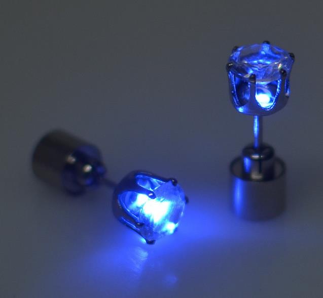 1Pair Charm LED Stud Earring Light Up Crown Glowing In Dark Crystal Ear Stud Earrings For Women Jewelry Christmas New Year Gifts
