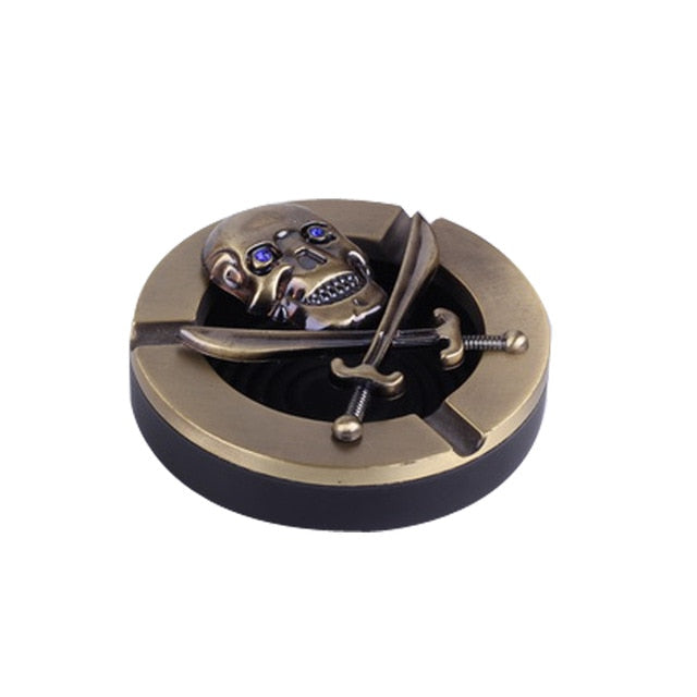 New Arrivals Fashionable Cigarrete Smoking Skull Ashtray Personality Gift Souvenir