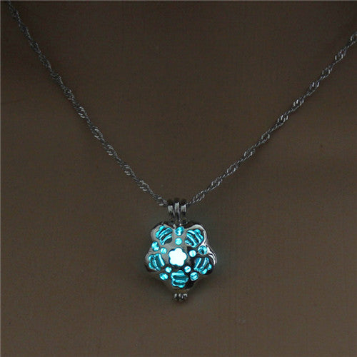 Luminous Horse Skull Pineapple Rose Necklace Pendant Hollow Long Silver Chain Link Pendants Sweater Necklace