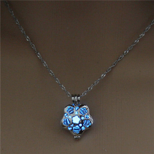 Luminous Horse Skull Pineapple Rose Necklace Pendant Hollow Long Silver Chain Link Pendants Sweater Necklace