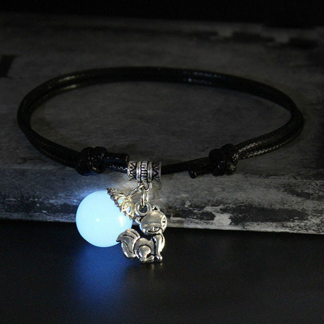 1PCS Retro Creative Glow In Dark Pendant Anklet Female Jewelry Gift Handmade Black Rope Leaves Chain Barefoot Anklet