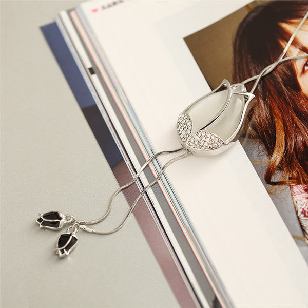 Fashion elegant sweater chain long crystal snow pendant water drop accessories long decoration necklace jewelry
