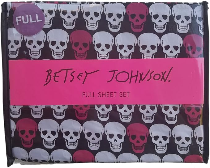Betsey Johnson White Black Pink Skull Print Full Sheet Set