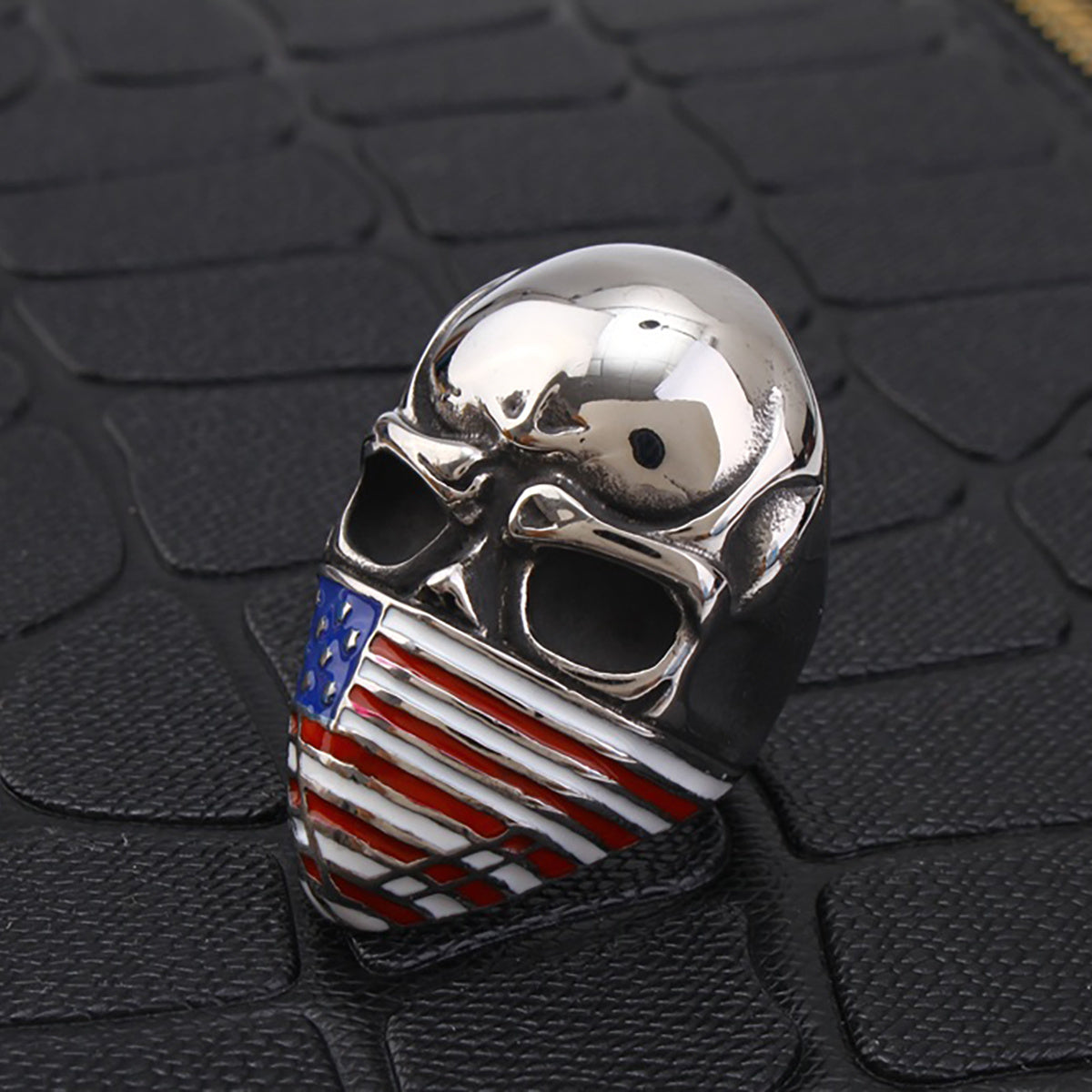 1pc Edgy American Flag Skull Ring - Stainless Steel, Vintage Punk Hip-Hop Style, Polished Finish, Ideal for Halloween & Easter Celebrations