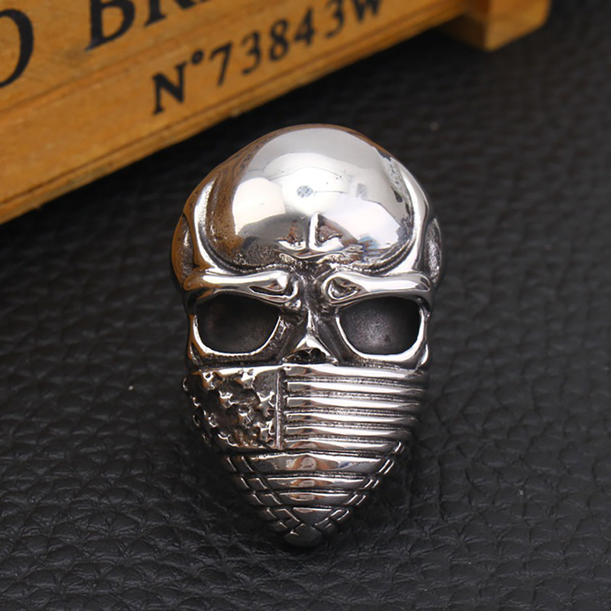 1pc Edgy American Flag Skull Ring - Stainless Steel, Vintage Punk Hip-Hop Style, Polished Finish, Ideal for Halloween & Easter Celebrations