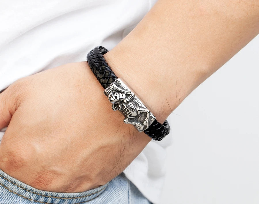 TYO Cool Style Men Leather Bracelets & Bangles Skull Owl Scorpion Snake Braided Wrap Stainless Steel Bracelets For Halloween