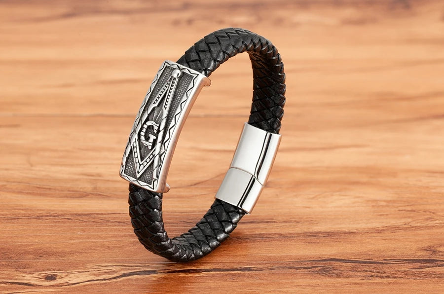 TYO Cool Style Men Leather Bracelets & Bangles Skull Owl Scorpion Snake Braided Wrap Stainless Steel Bracelets For Halloween