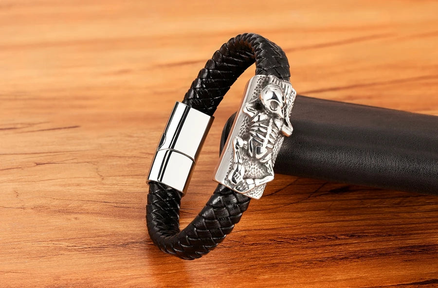 TYO Cool Style Men Leather Bracelets & Bangles Skull Owl Scorpion Snake Braided Wrap Stainless Steel Bracelets For Halloween