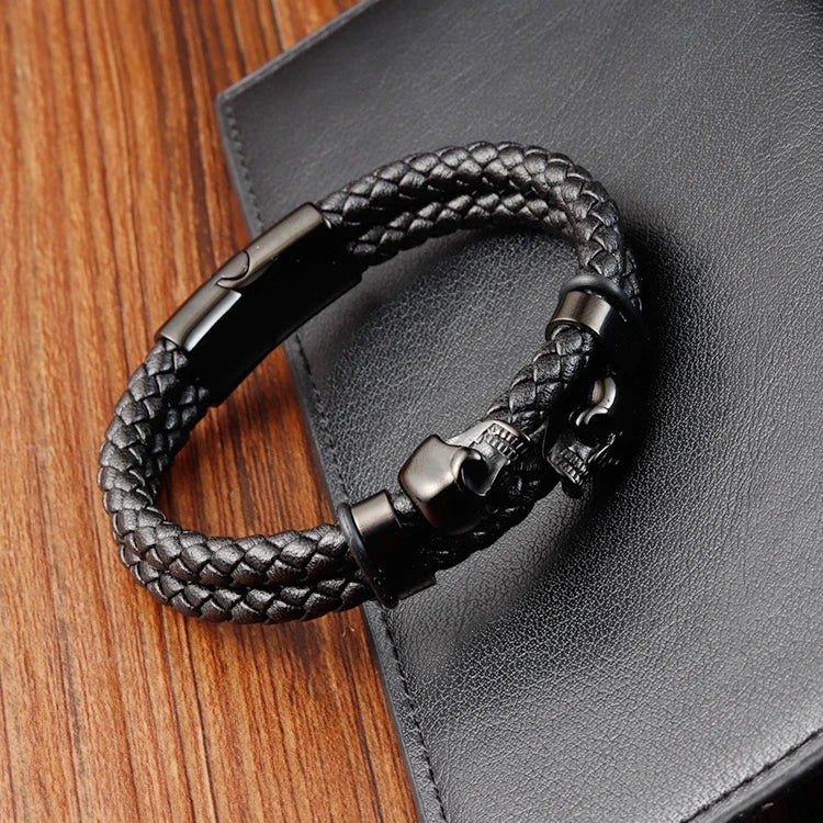 Skull Stainless Steel Fashion Punk Genuine Leather Rope Gold Bangle Magnetic Buckle Jewelry Trend 2024 Wholesale