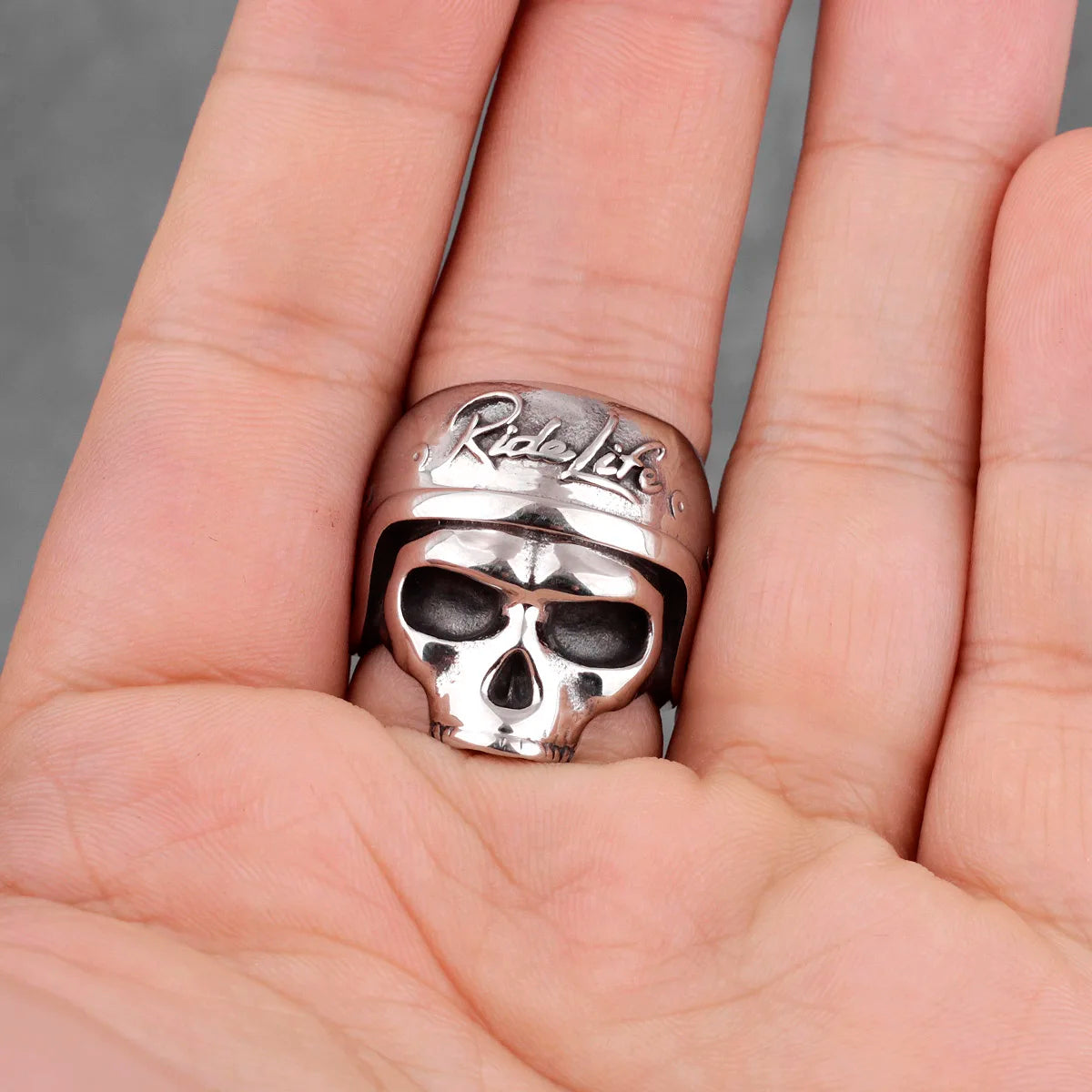 Rider Life Skull Biker Gothic Moto Men Rings Punk Hip Hop for Boyfriend Male Stainless Steel Jewelry Creativity Gift Wholesale