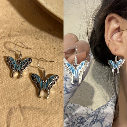 Butterfly with Skull Necklace, Punk Retro Gothic Butterfly with Skull Necklace Nature & Gothic Style Enthusiasts