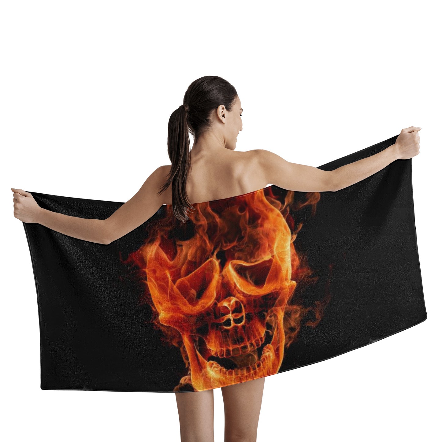 Flaming gothic skull Bath Towel