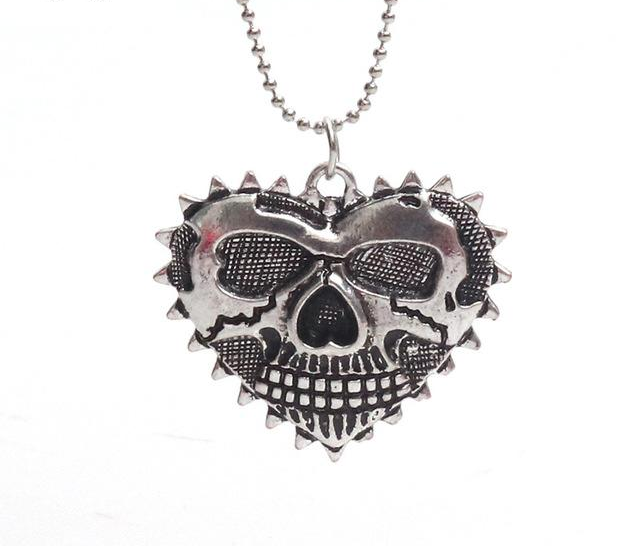 Skull Necklace Punk Vintage European Jewelry Long Sweater Chain Sunshine Heart Pendant Necklaces