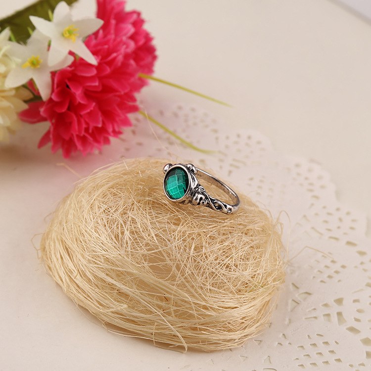 exaggerated personality great pirate captain jack sparrow skull ring vintage Johnny Depp