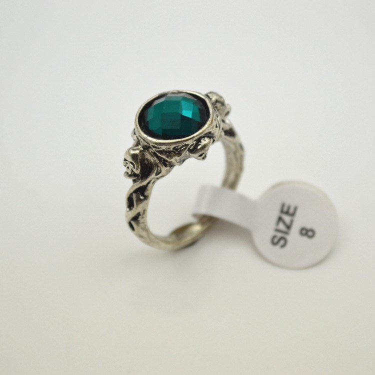 exaggerated personality great pirate captain jack sparrow skull ring vintage Johnny Depp