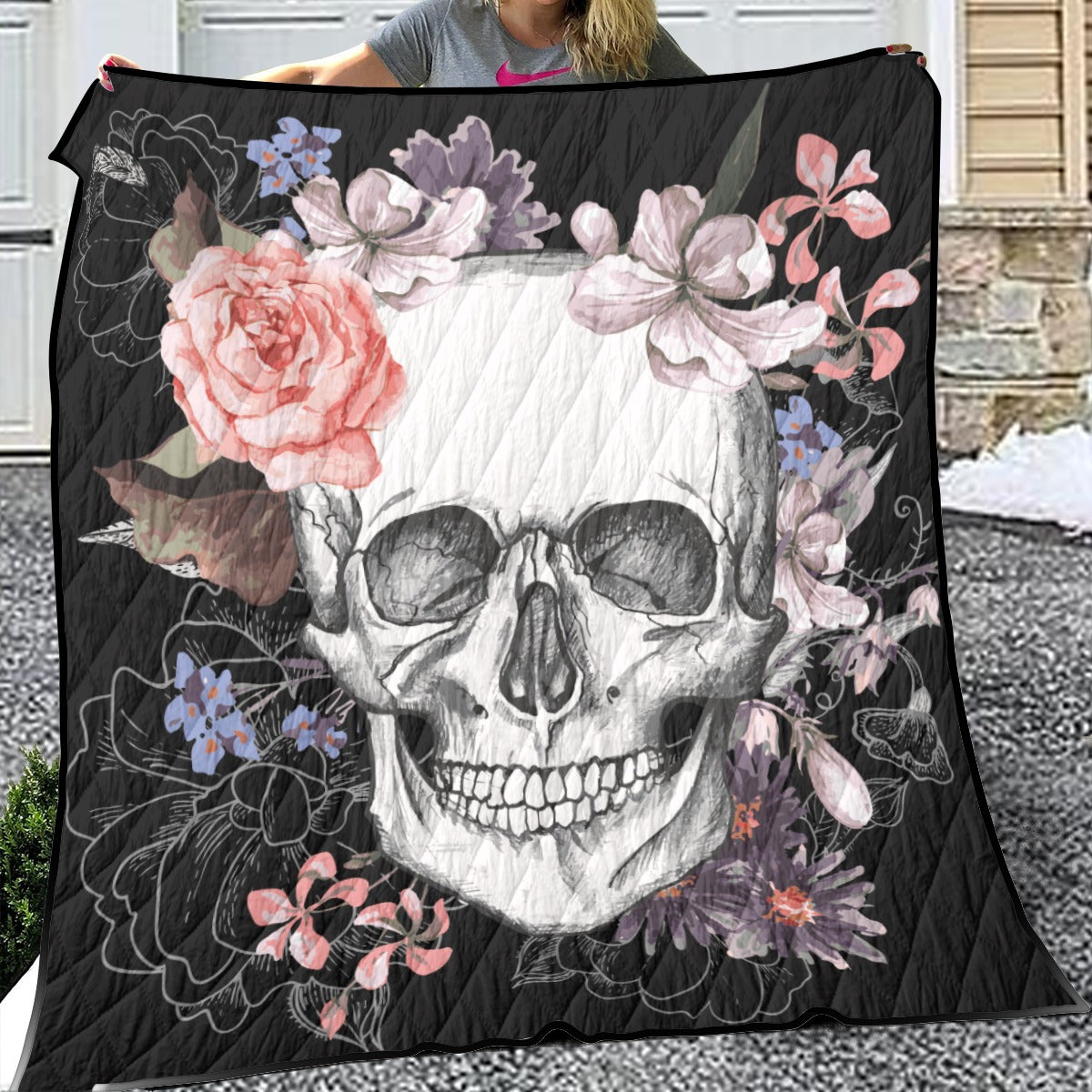 Floral skull Household Lightweight & Breathable Quilt, Rose skeleton Halloween blanket