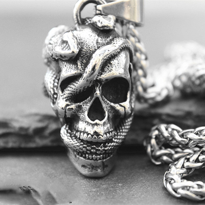 Fine Hand-made Retro Domineering Three-dimensional Twin Snake Wearing Skull Pendant Men's and Women's Jewelry Necklace