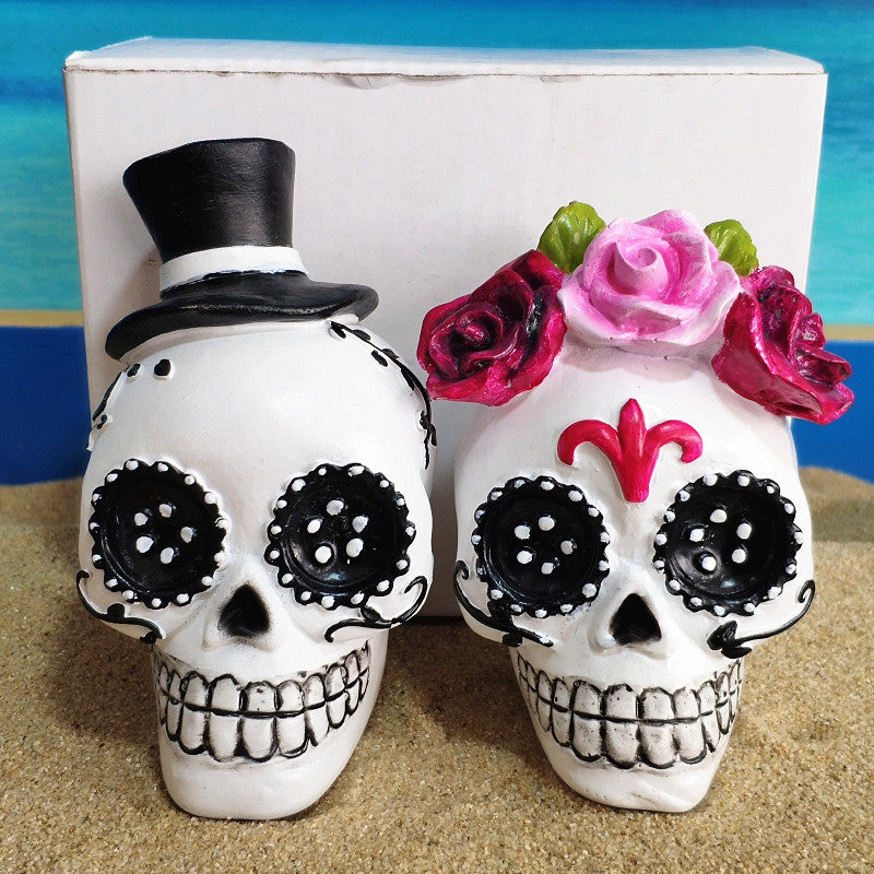 2pcs/Set Resin Couple Skull Statues Creative Home Decoration Sculpture