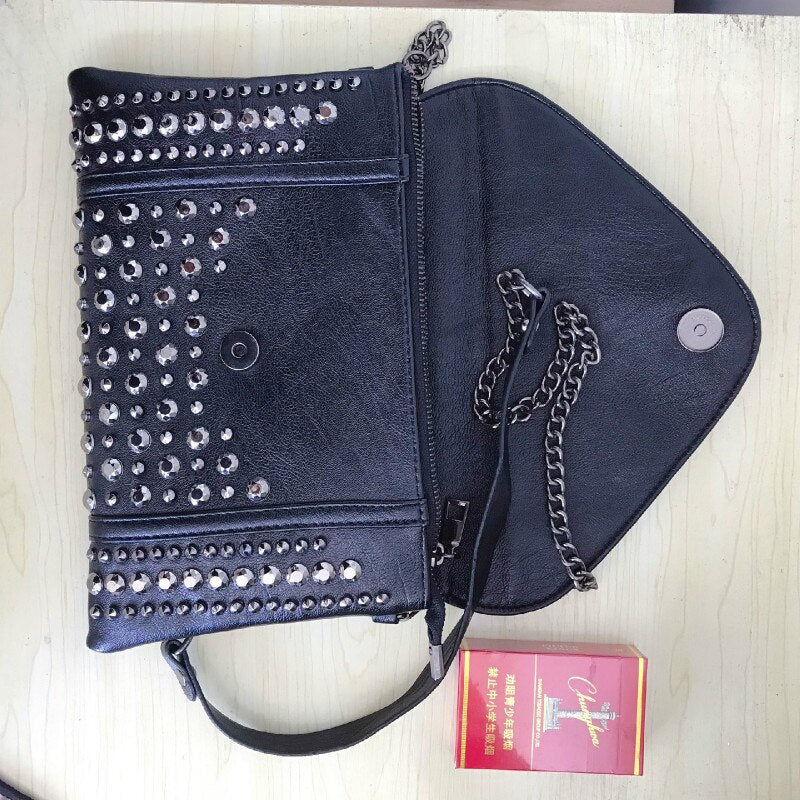 Women Skull Messenger Small Mini Bag Rivet Mini Clutch