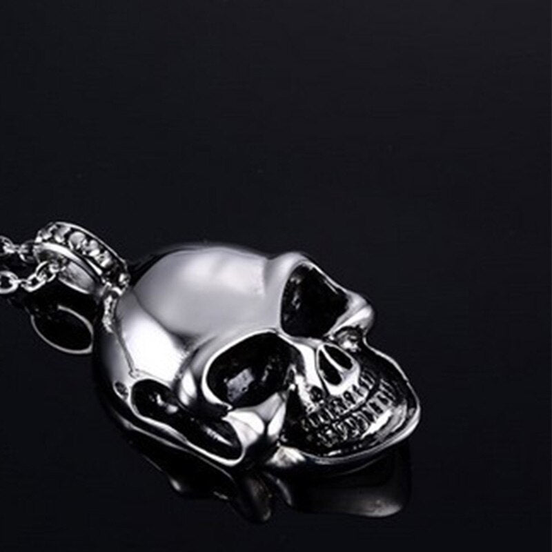 chain necklaces pendants fashion jewelry on the neck man