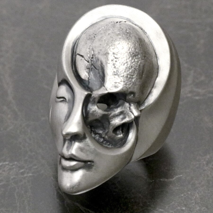 Unique Design Human Duality Hide Yin and Yang Skull Rings