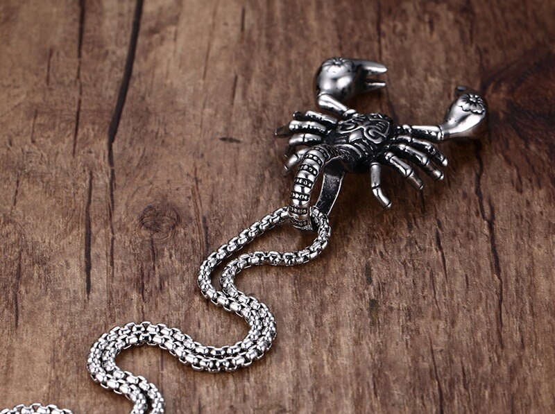 Impressive Men Tribal Scorpion King VERY VENOM Pendant Necklace