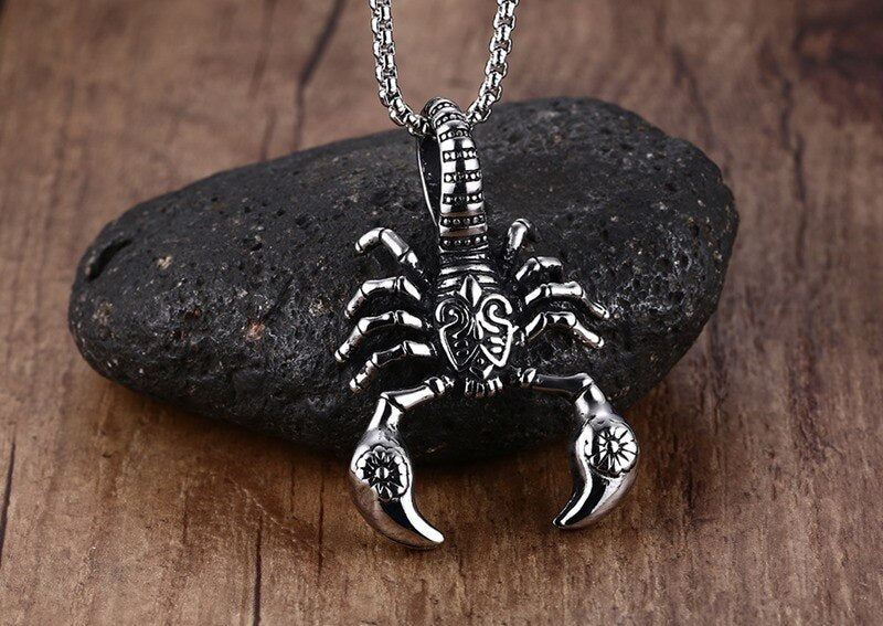 Impressive Men Tribal Scorpion King VERY VENOM Pendant Necklace