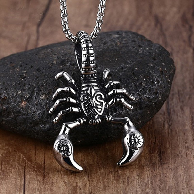 Impressive Men Tribal Scorpion King VERY VENOM Pendant Necklace