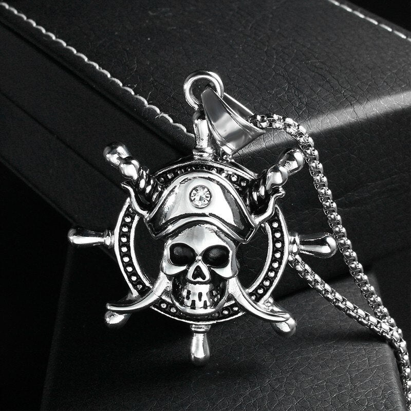 RIR Pirate of The Caribbean Necklace Dead Pirate Skull