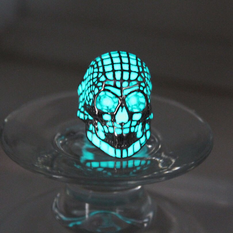 New glow ring skull Ring men women Glowing Ring Luminous