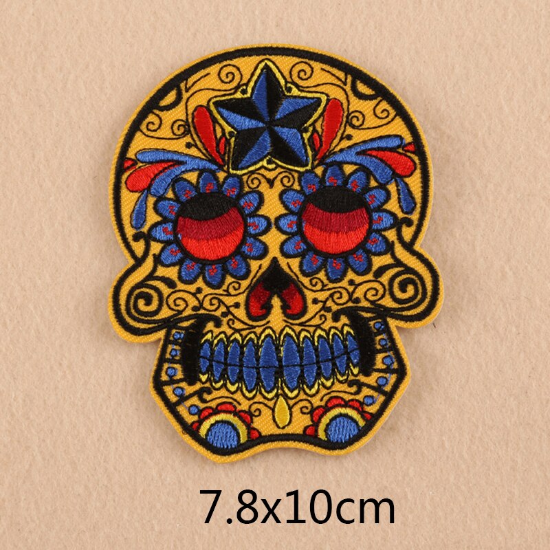 6pcs/lot new skull Iron On Patches Embroidered Patches Apparel Fabric Sewing Applique DIY Clothes Stickers Patches
