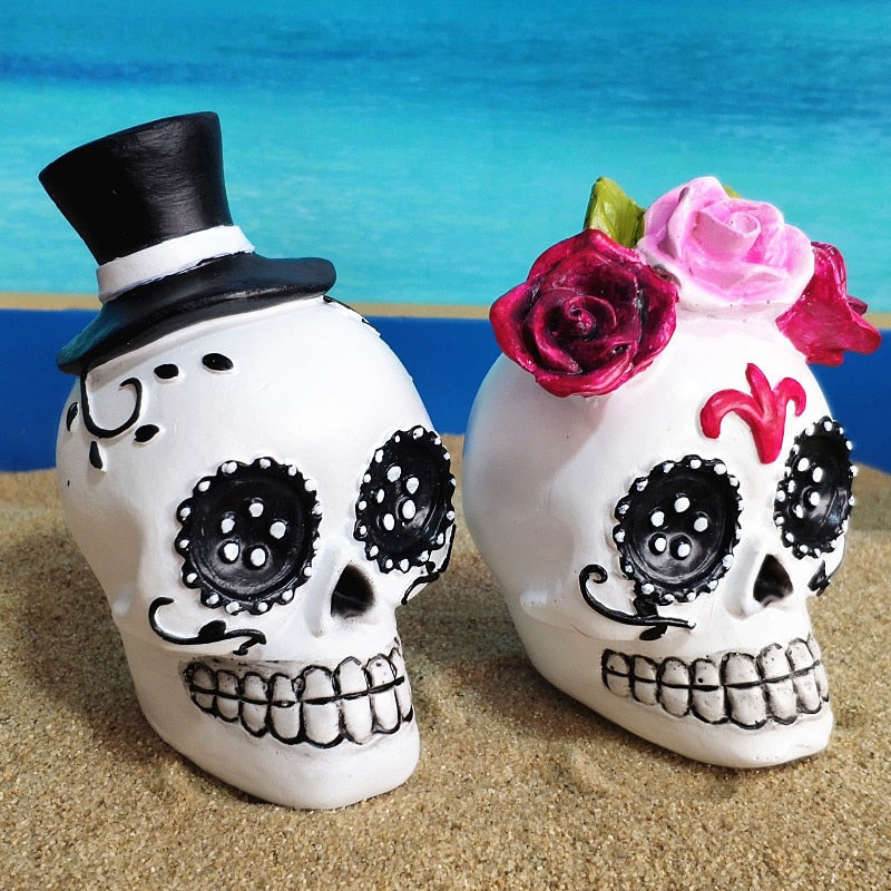 2pcs/Set Resin Couple Skull Statues Creative Home Decoration Sculpture