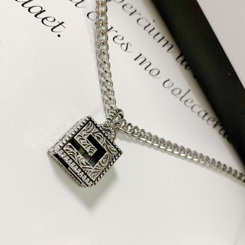 2020 unisex luxury jewelry vintage square G letter pendant couple necklace