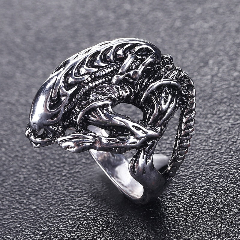 Hot selling  AVP Alien Predator Punk Ring Alien Warrior Rings Cool Jewelry Animal Skull Biker Ring For Men and Women