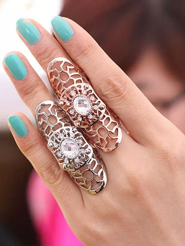 New Arrival Punk Charms Rings Women Carved Crystal Fashion Jeweley Finger Gold/Silver Plated Art Rings Female Wedding Rings