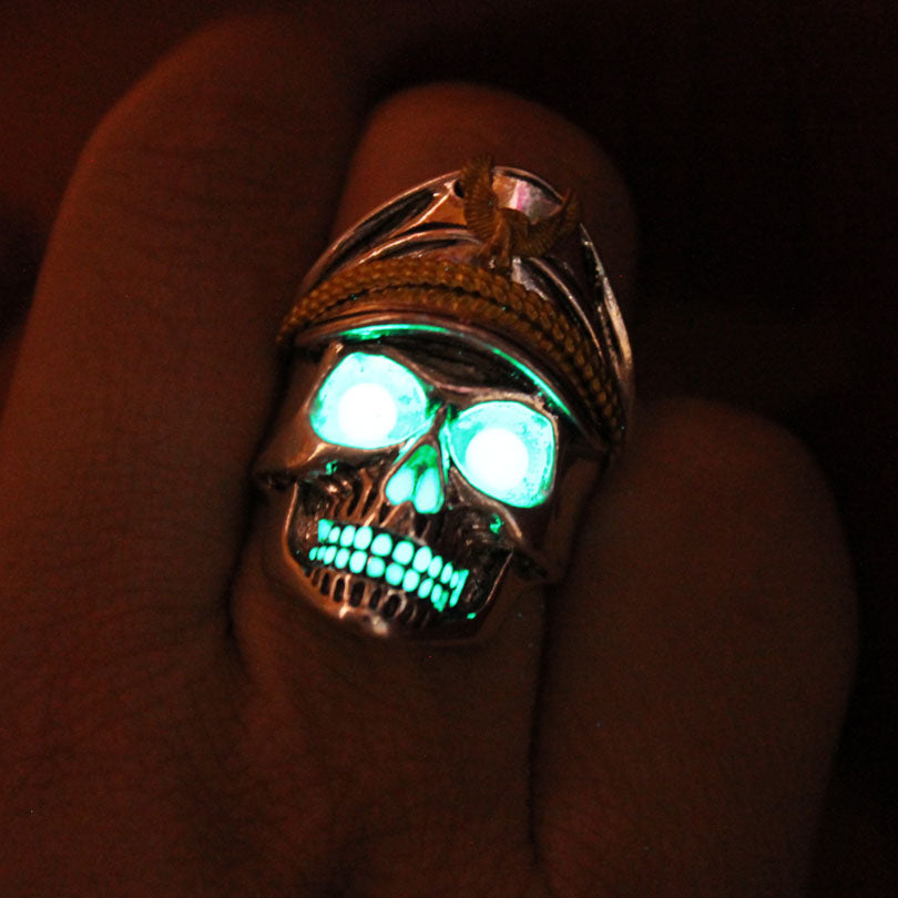 New glow ring Officer skull Ring men women Glowing Ring Luminous World War II Germany rings punk gift Glow In The Dark Jewelry