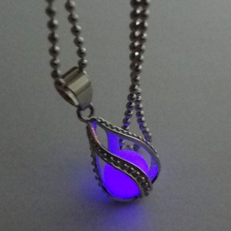 Newly Fashion Teardrop Necklace Glow in the Dark Pendant the Little Mermaid Romantic 4 Colors KQS