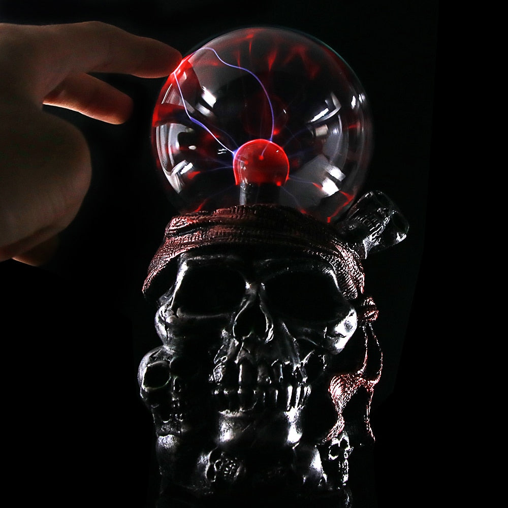 Skull with Red Bandana Statue Plasma Ball Lighting Gothic Skeletons Ornament Decor Piled Skulls Resin Figurine Buccaneer